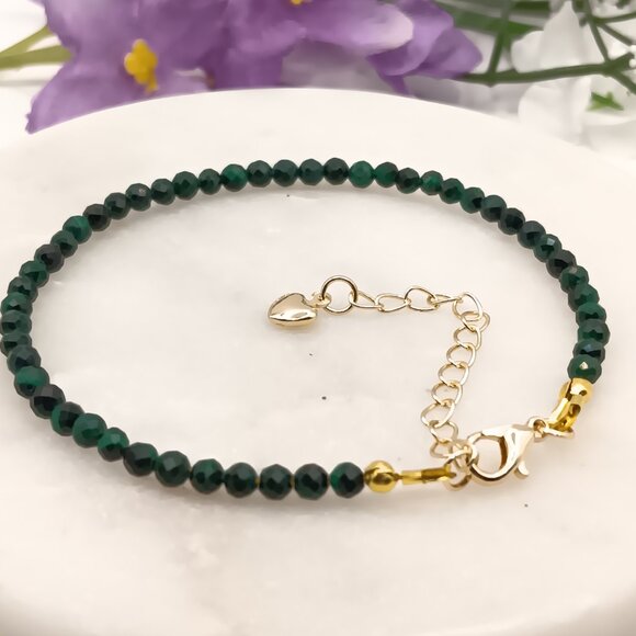 Minimalist Bracelet with Faceted Natural Malachite - Picture 6 of 6